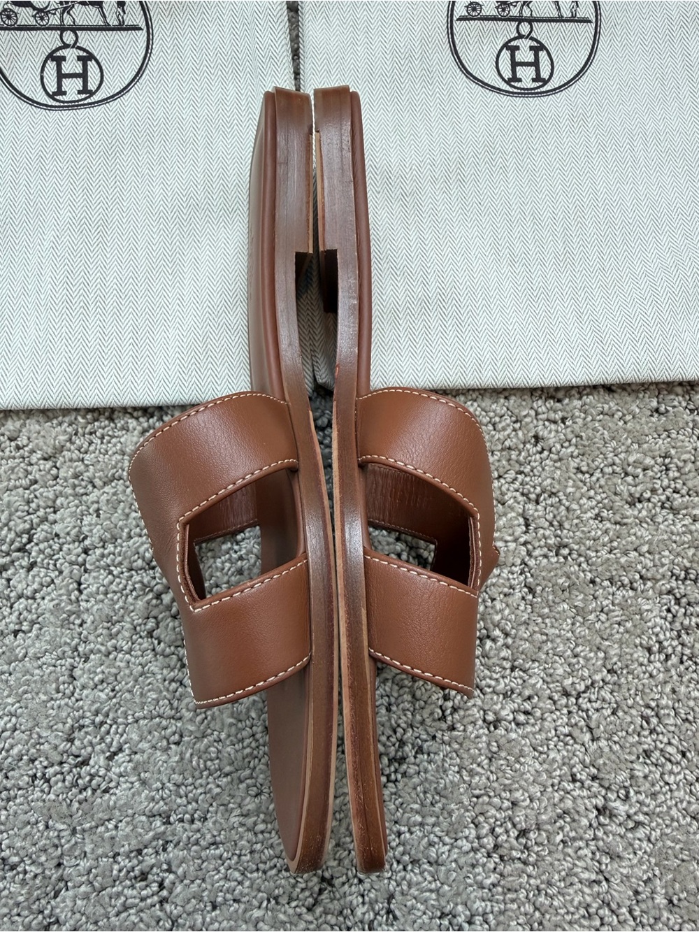 Authentic Hermès Oran Tan Leather Slide Sandals Sz 37.5 - Picture 3 of 8
